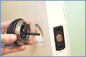 State Locksmith Services Cambridge, MA 617-514-9937 - 5-change-locks-service